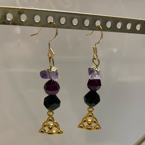 Golden Triquetra Earring’s - Picture 3 of 4